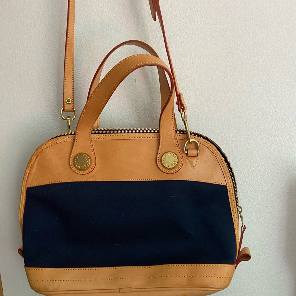 Dooney & Bourke leather purse